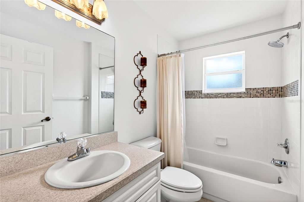 For Sale: $279,900 (3 beds, 2 baths, 2147 Square Feet)