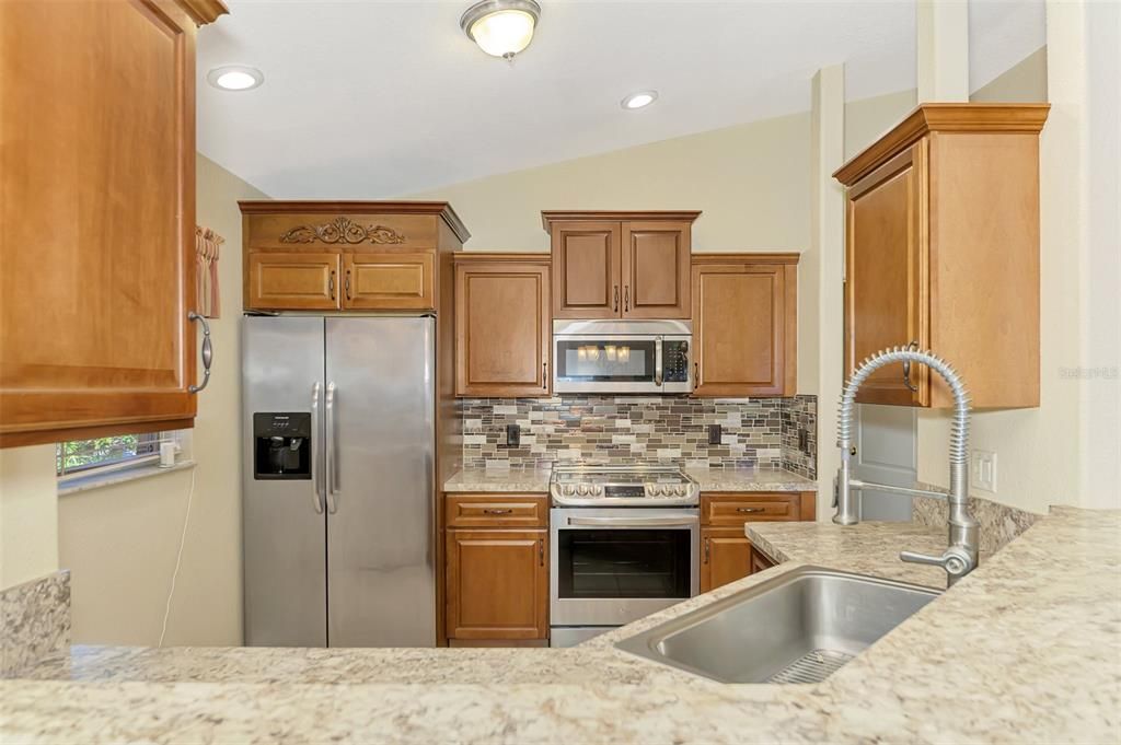 Active With Contract: $279,000 (3 beds, 2 baths, 1562 Square Feet)