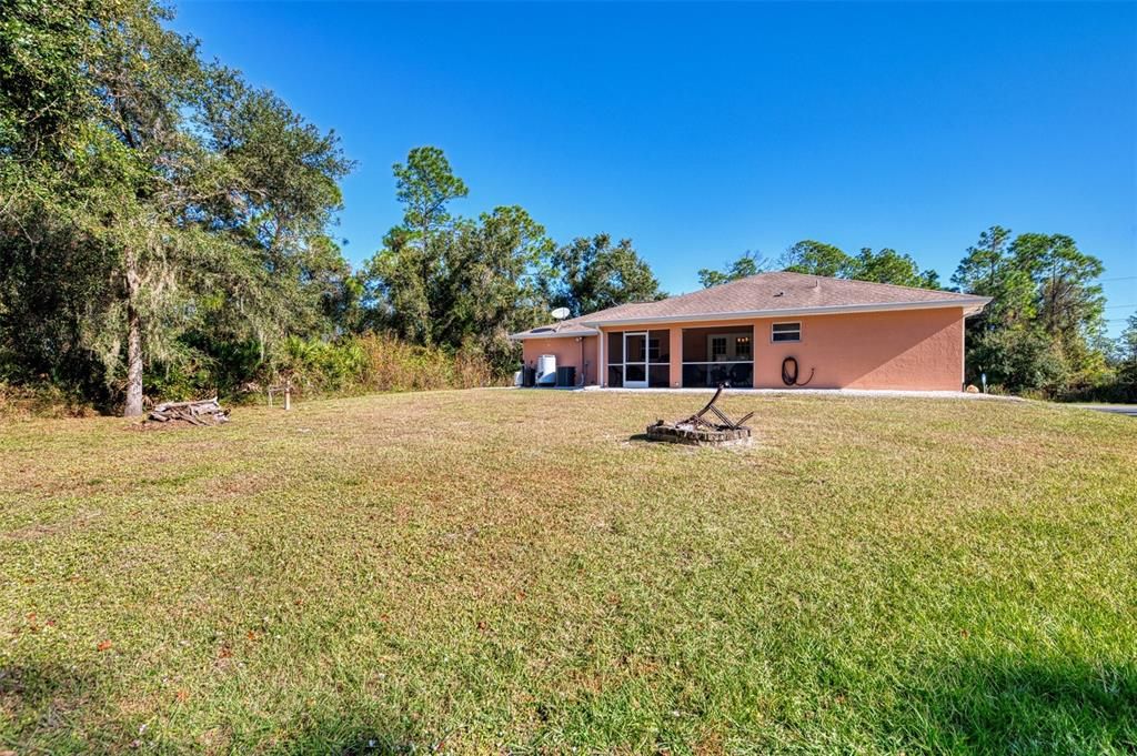 Active With Contract: $279,000 (3 beds, 2 baths, 1562 Square Feet)