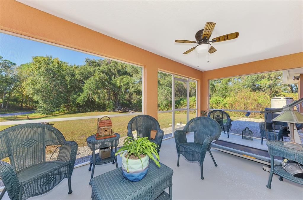 Active With Contract: $279,000 (3 beds, 2 baths, 1562 Square Feet)