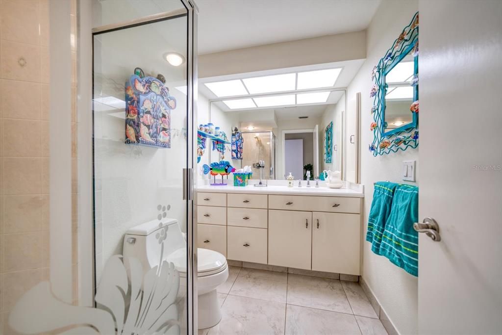 待售: $1,599,999 (3 贝兹, 3 浴室, 2468 平方英尺)