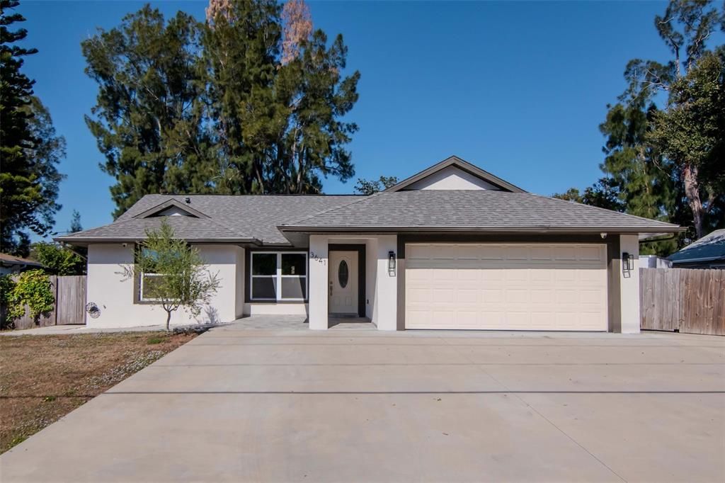 Active With Contract: $534,000 (3 beds, 2 baths, 1477 Square Feet)