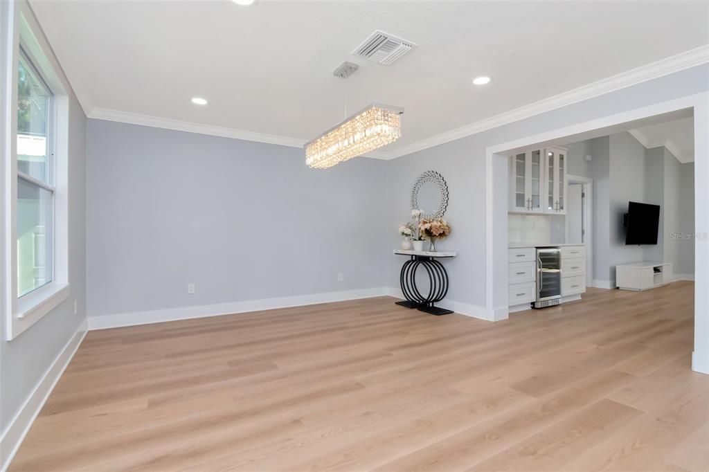 Active With Contract: $534,000 (3 beds, 2 baths, 1477 Square Feet)