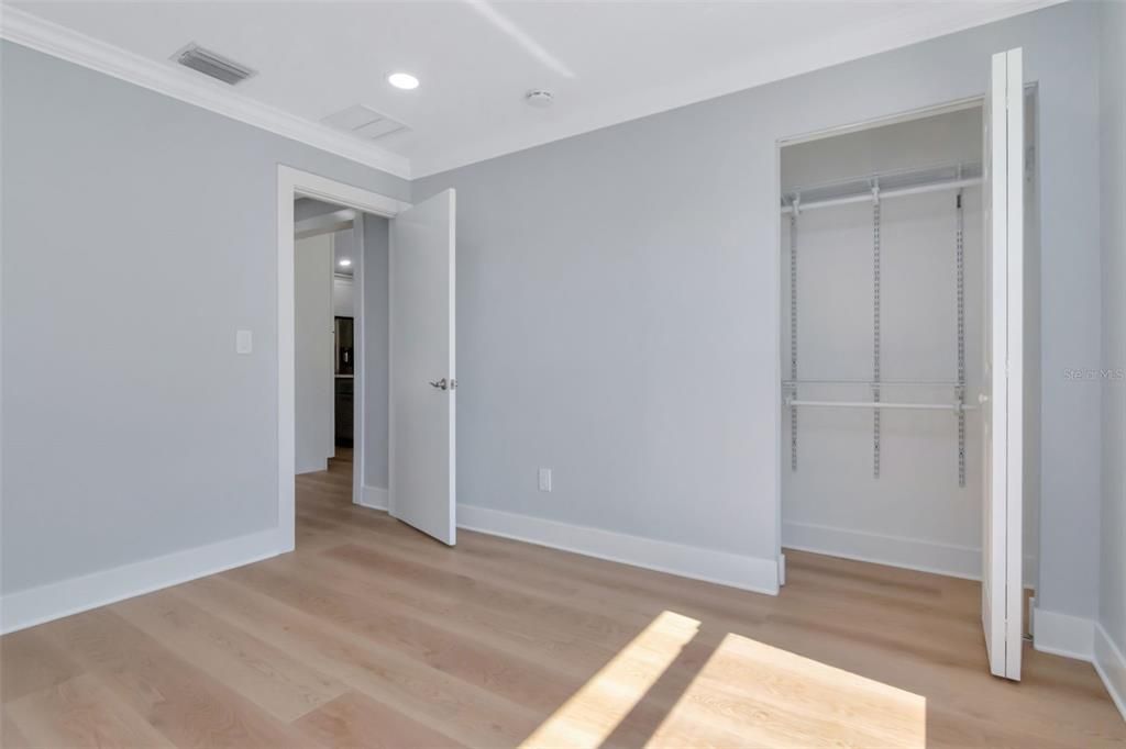 Active With Contract: $534,000 (3 beds, 2 baths, 1477 Square Feet)