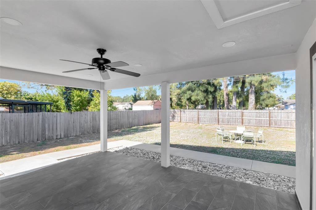 Active With Contract: $534,000 (3 beds, 2 baths, 1477 Square Feet)