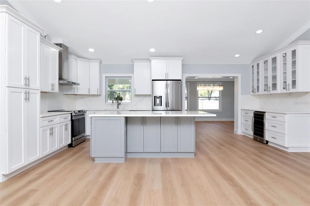 Active With Contract: $534,000 (3 beds, 2 baths, 1477 Square Feet)