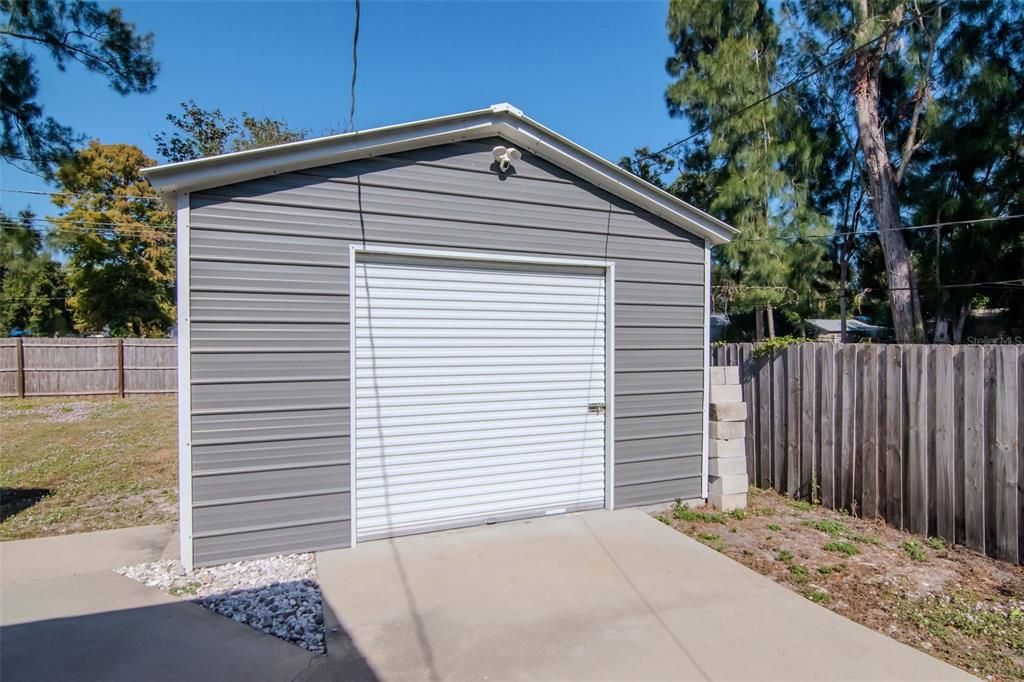 Active With Contract: $534,000 (3 beds, 2 baths, 1477 Square Feet)