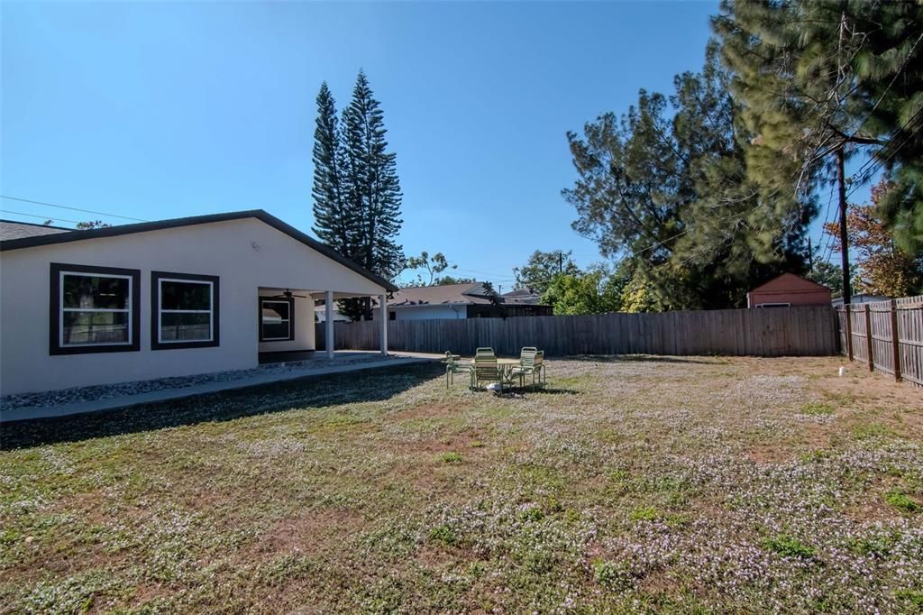 Active With Contract: $534,000 (3 beds, 2 baths, 1477 Square Feet)