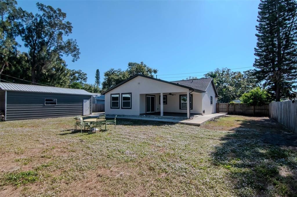 Active With Contract: $534,000 (3 beds, 2 baths, 1477 Square Feet)