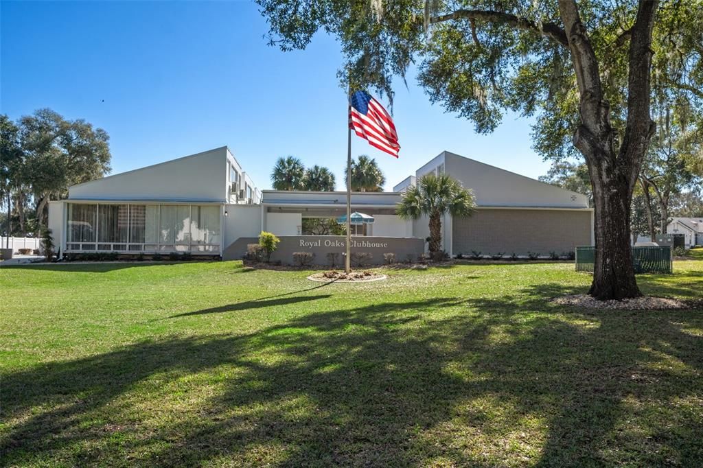 待售: $244,000 (2 贝兹, 2 浴室, 1738 平方英尺)