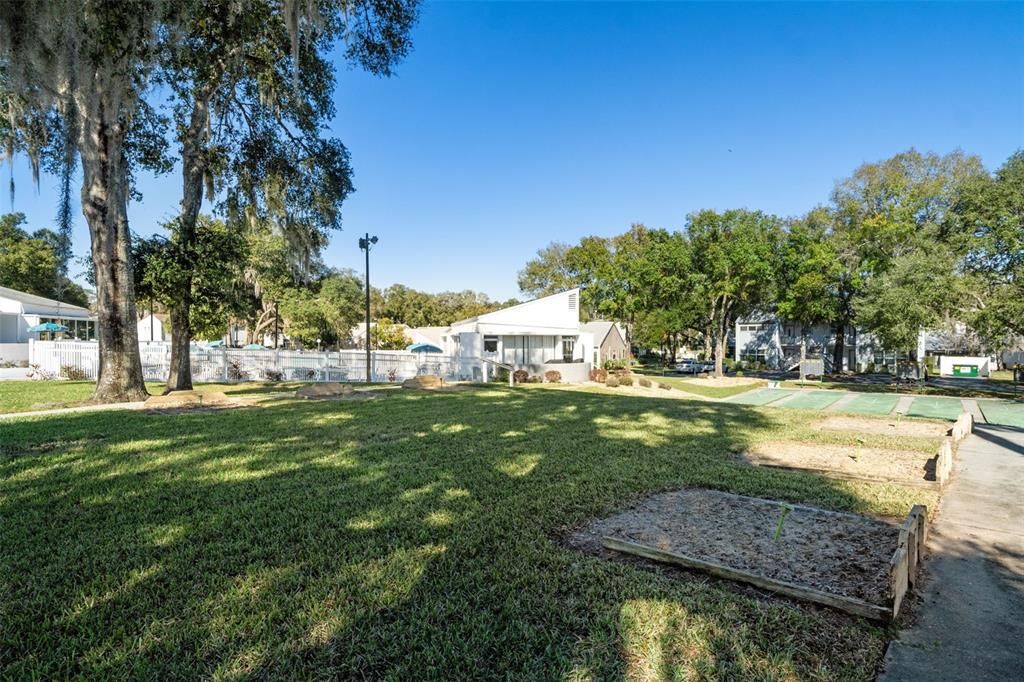 待售: $244,000 (2 贝兹, 2 浴室, 1738 平方英尺)