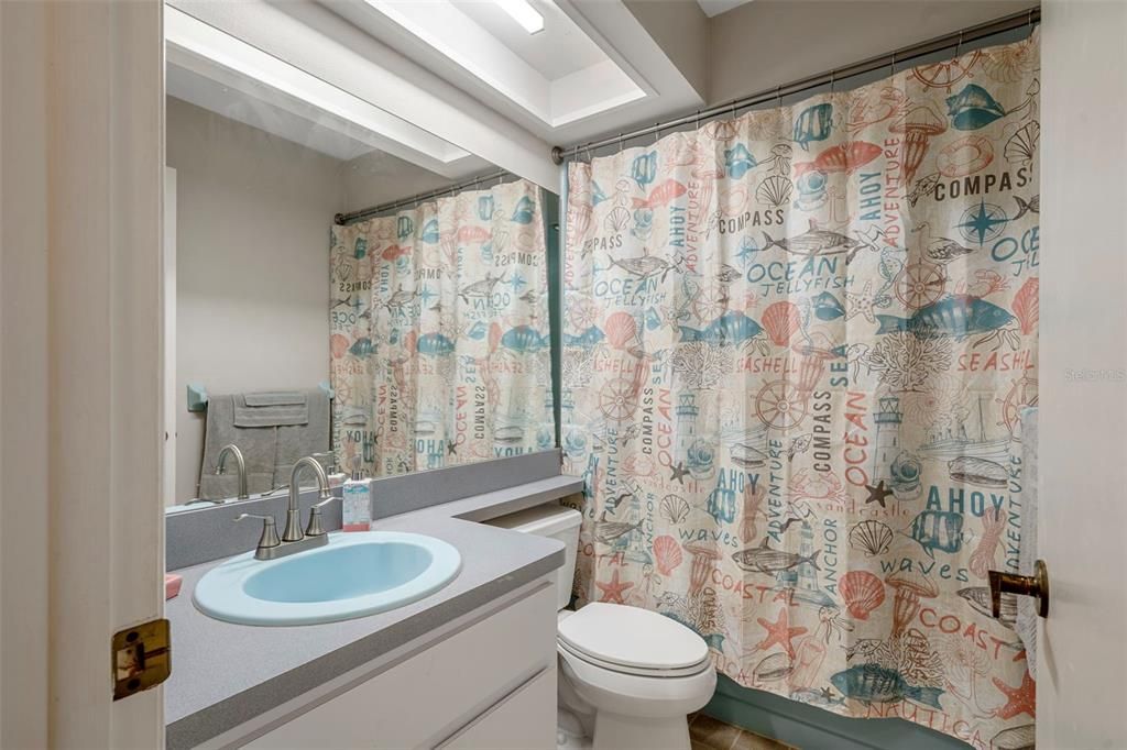 For Sale: $279,900 (2 beds, 2 baths, 1425 Square Feet)