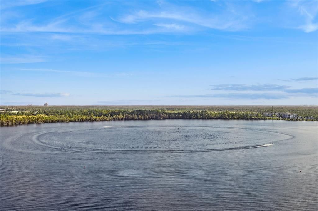 For Sale: $239,000 (1 beds, 2 baths, 798 Square Feet)