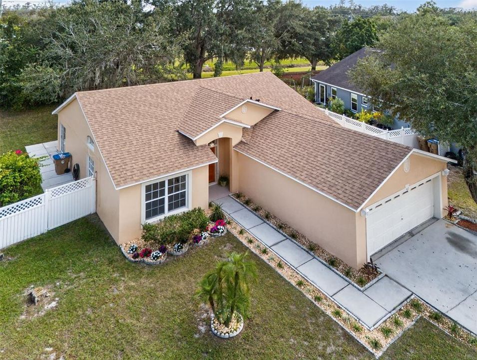 Activo con contrato: $325,000 (3 camas, 2 baños, 1434 Pies cuadrados)