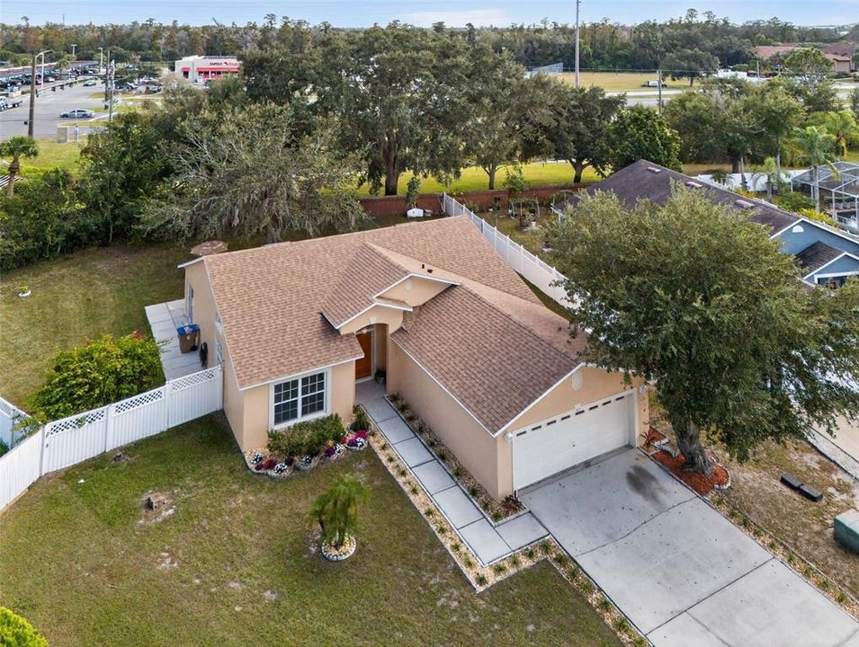 Activo con contrato: $325,000 (3 camas, 2 baños, 1434 Pies cuadrados)