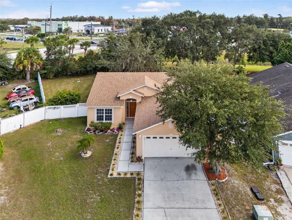 Activo con contrato: $325,000 (3 camas, 2 baños, 1434 Pies cuadrados)