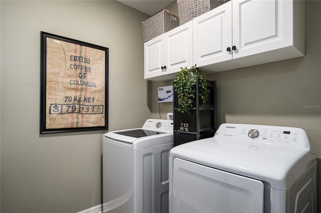 En Venta: $365,000 (3 camas, 2 baños, 1980 Pies cuadrados)