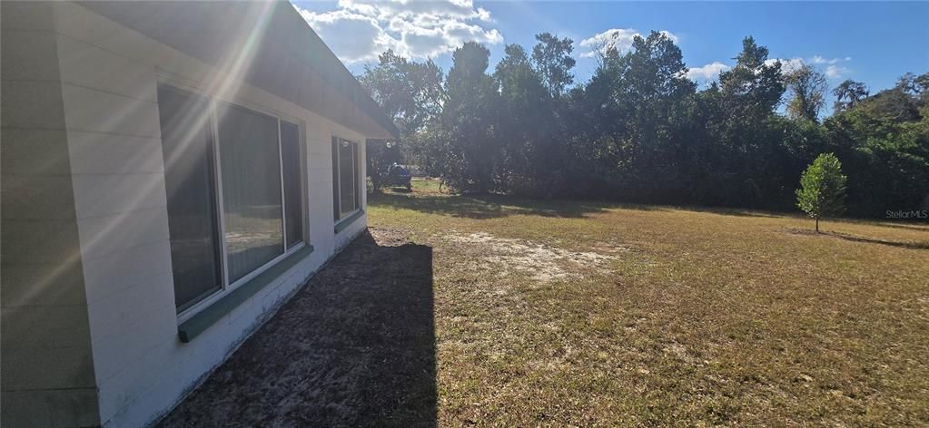 For Sale: $178,500 (3 beds, 2 baths, 1565 Square Feet)