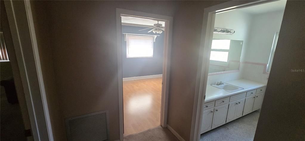 For Sale: $178,500 (3 beds, 2 baths, 1565 Square Feet)