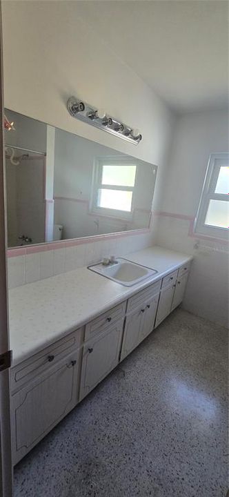 For Sale: $178,500 (3 beds, 2 baths, 1565 Square Feet)