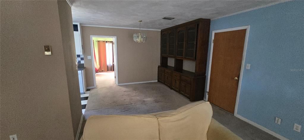 For Sale: $178,500 (3 beds, 2 baths, 1565 Square Feet)