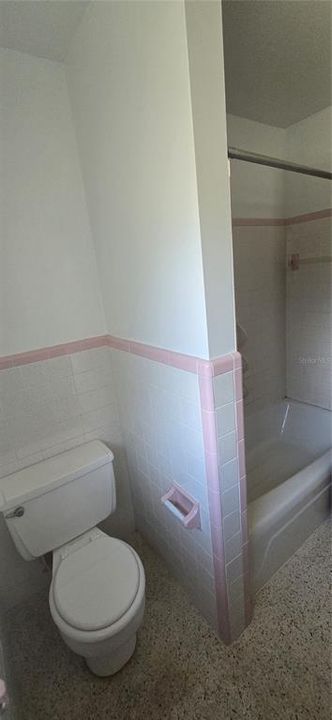 For Sale: $178,500 (3 beds, 2 baths, 1565 Square Feet)