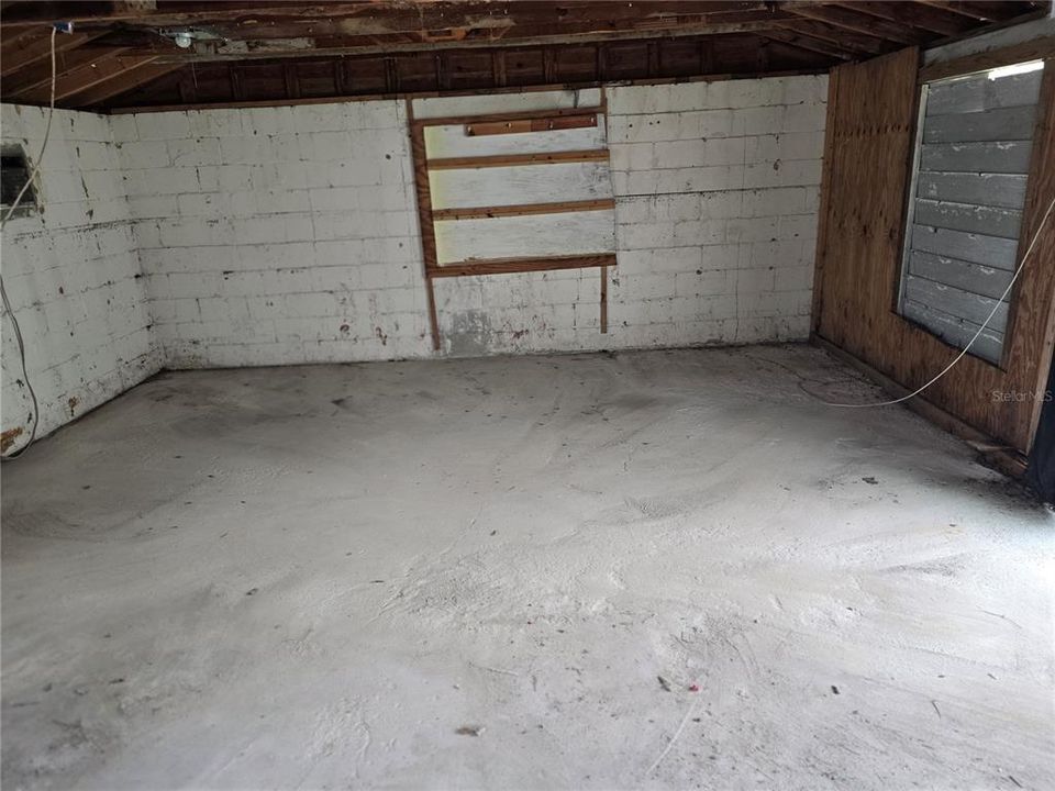 For Sale: $299,000 (2 beds, 2 baths, 1008 Square Feet)