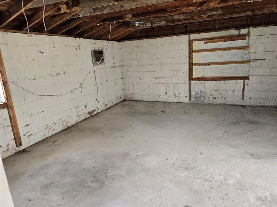 For Sale: $299,000 (2 beds, 2 baths, 1008 Square Feet)