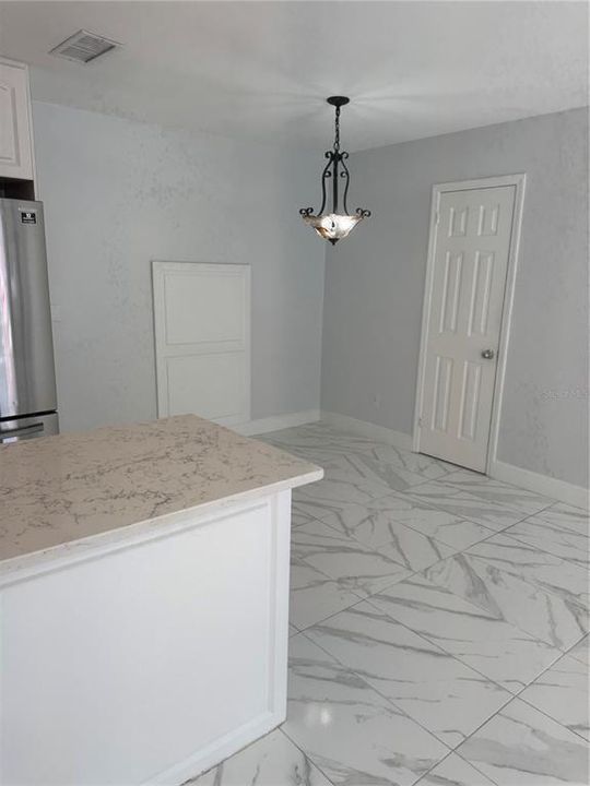 For Rent: $2,700 (3 beds, 2 baths, 1600 Square Feet)