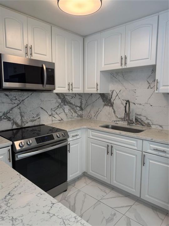 For Rent: $2,700 (3 beds, 2 baths, 1600 Square Feet)