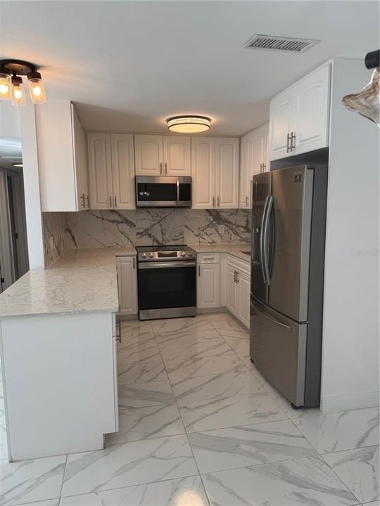 For Rent: $2,700 (3 beds, 2 baths, 1600 Square Feet)