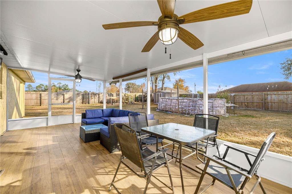 En Venta: $289,900 (3 camas, 2 baños, 1252 Pies cuadrados)