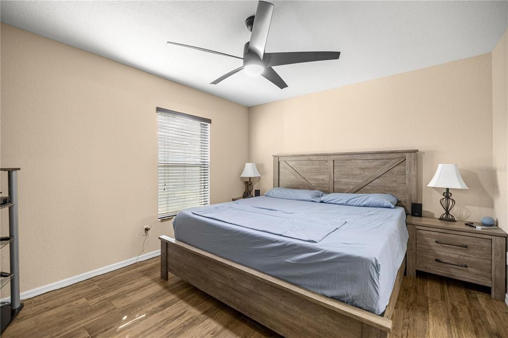 En Venta: $289,900 (3 camas, 2 baños, 1252 Pies cuadrados)