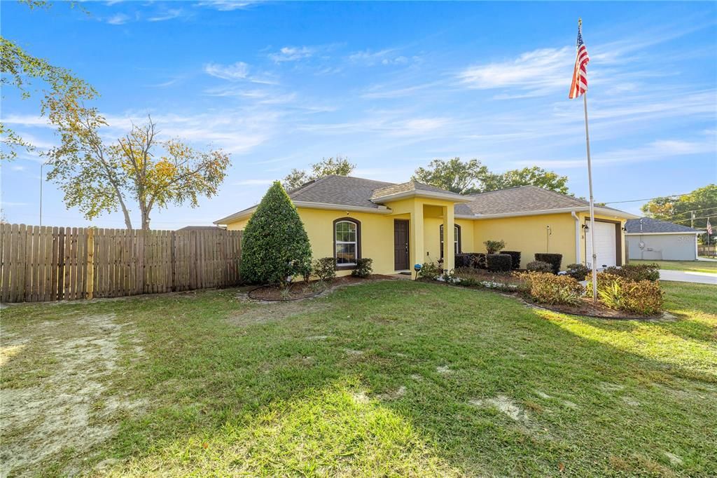 En Venta: $289,900 (3 camas, 2 baños, 1252 Pies cuadrados)