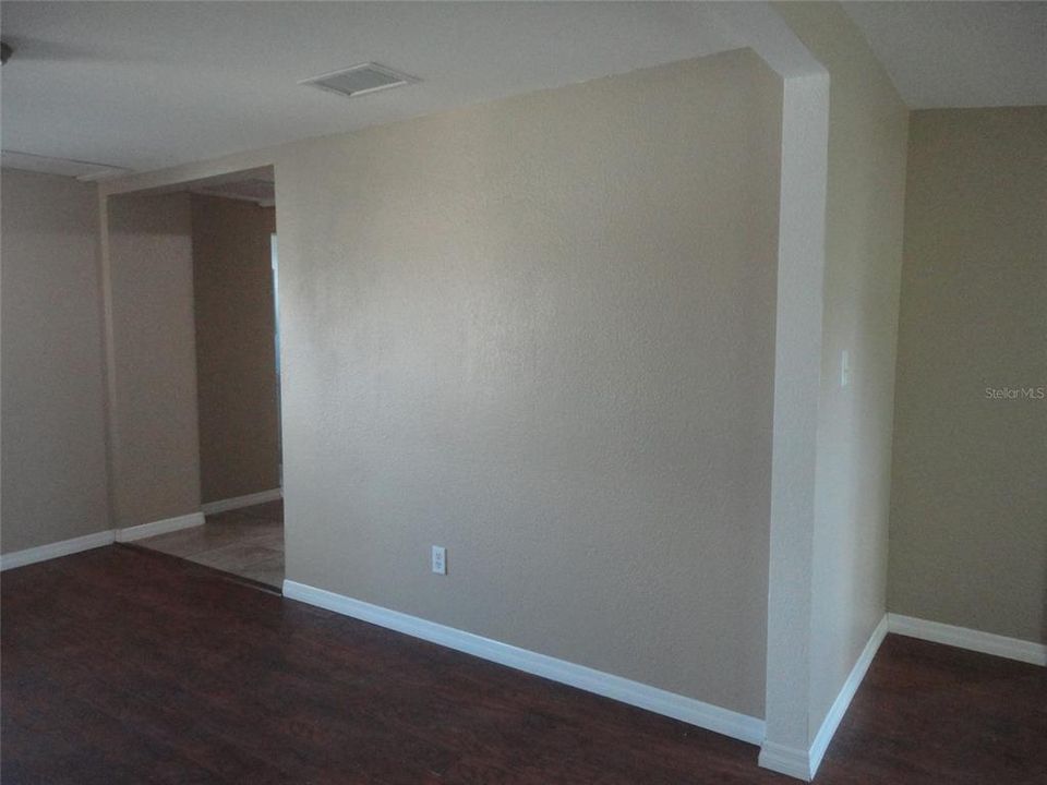 В аренду: $1,450 (3 спален, 1 ванн, 900 Квадратных фут)