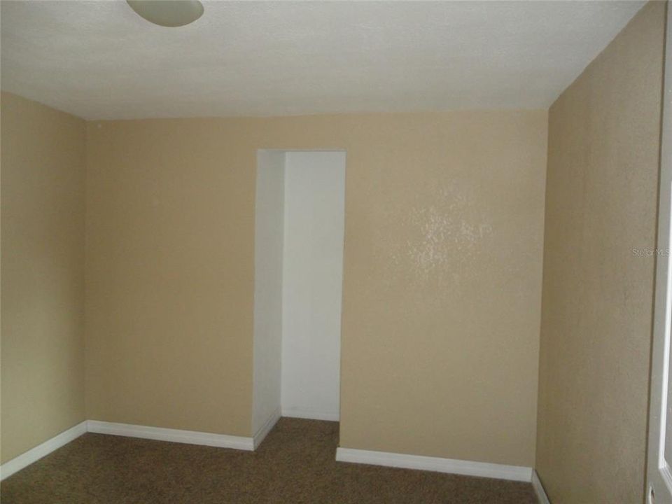 В аренду: $1,450 (3 спален, 1 ванн, 900 Квадратных фут)