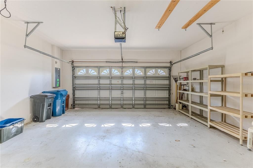 For Sale: $345,000 (3 beds, 2 baths, 2064 Square Feet)