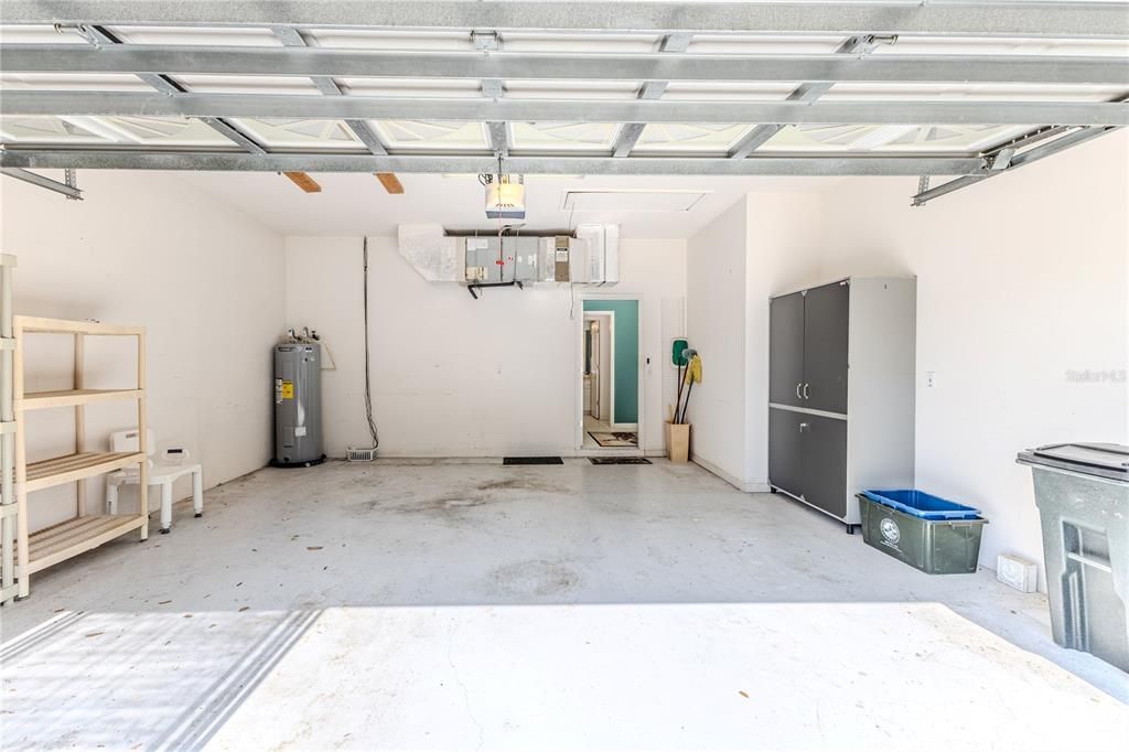 For Sale: $345,000 (3 beds, 2 baths, 2064 Square Feet)