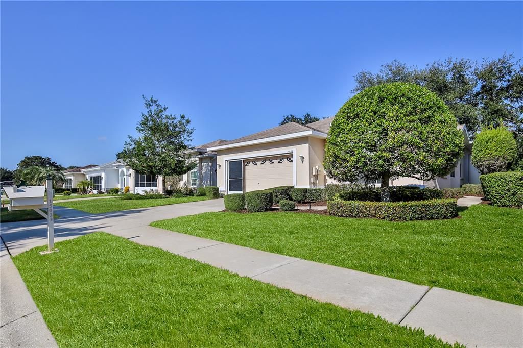 For Sale: $345,000 (3 beds, 2 baths, 2064 Square Feet)