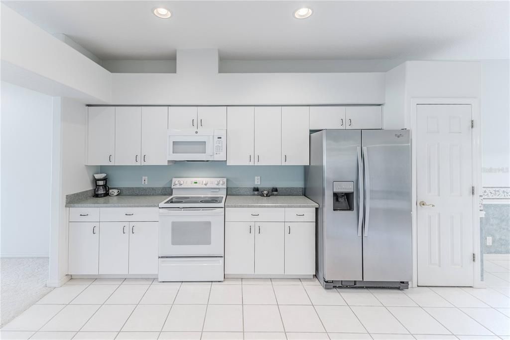 For Sale: $345,000 (3 beds, 2 baths, 2064 Square Feet)