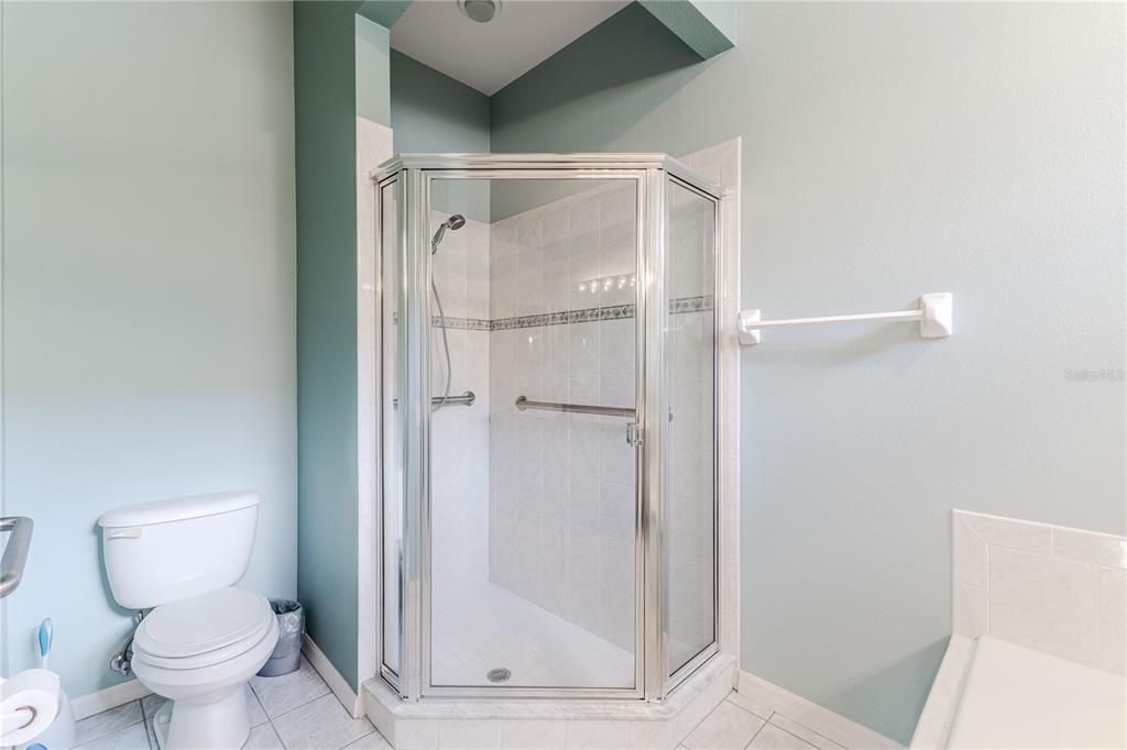 For Sale: $345,000 (3 beds, 2 baths, 2064 Square Feet)