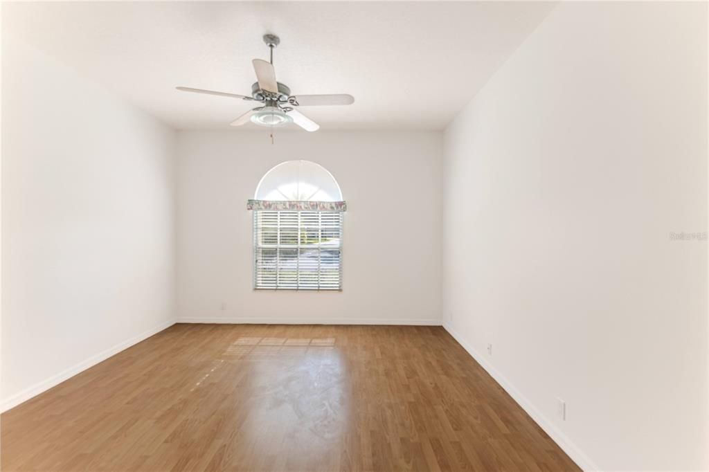 For Sale: $345,000 (3 beds, 2 baths, 2064 Square Feet)