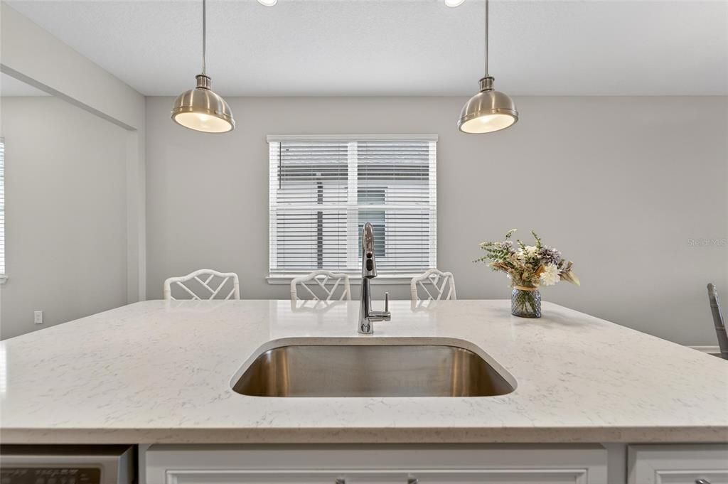 待售: $440,000 (3 贝兹, 2 浴室, 1640 平方英尺)