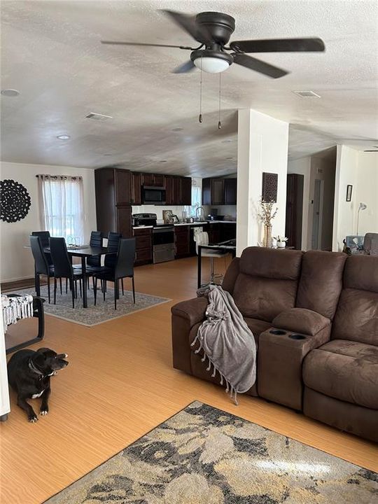 For Sale: $298,000 (3 beds, 2 baths, 2052 Square Feet)