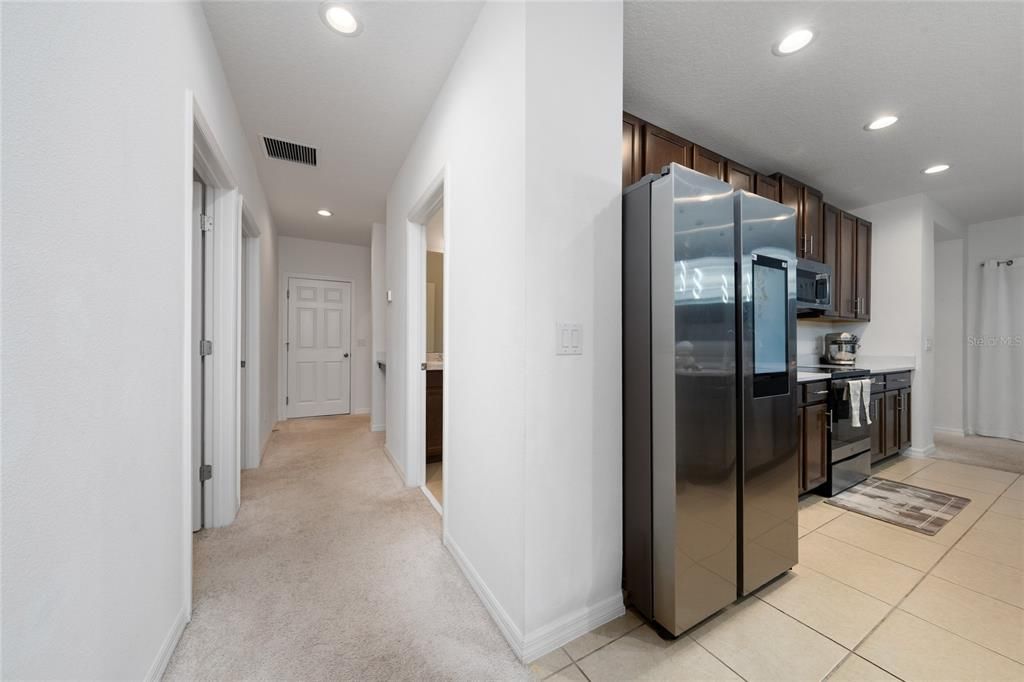 For Sale: $405,000 (4 beds, 2 baths, 1900 Square Feet)