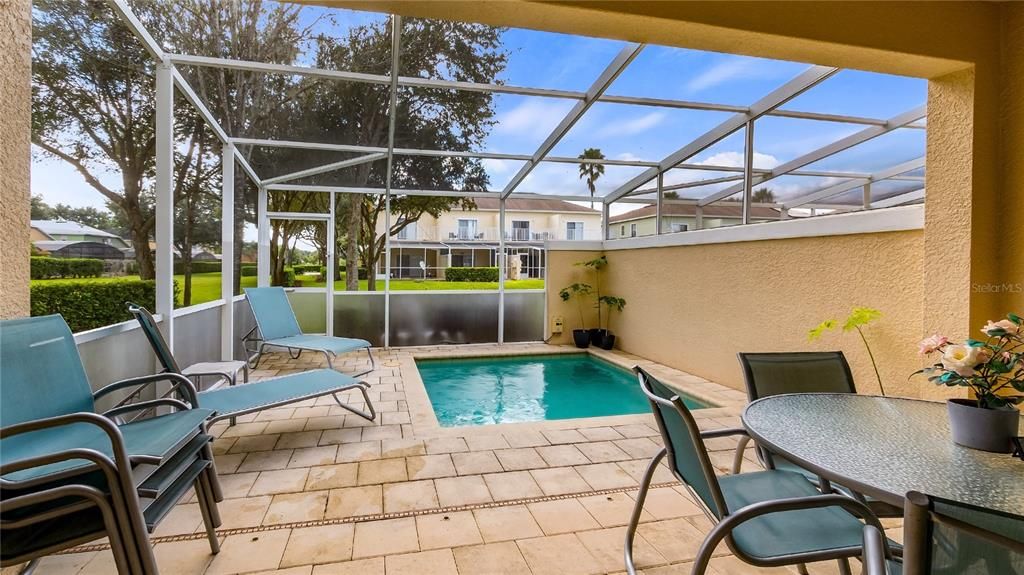 For Sale: $315,000 (3 beds, 3 baths, 1512 Square Feet)