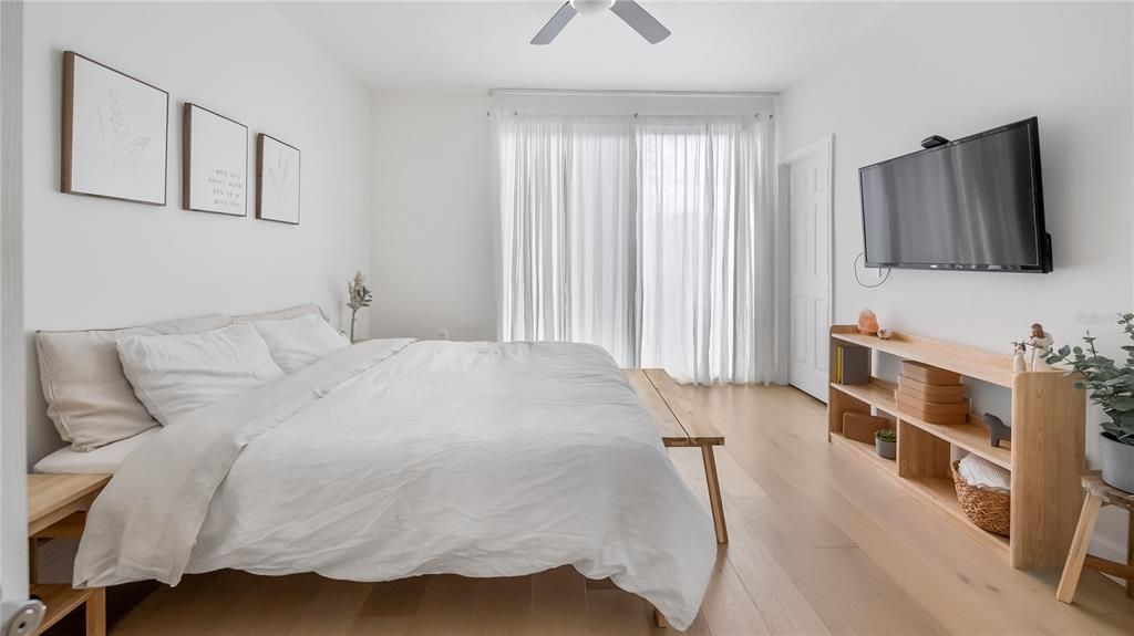 For Sale: $315,000 (3 beds, 3 baths, 1512 Square Feet)