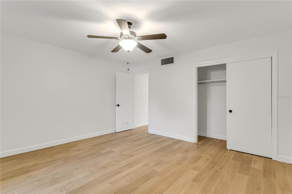 For Rent: $2,250 (2 beds, 1 baths, 765 Square Feet)