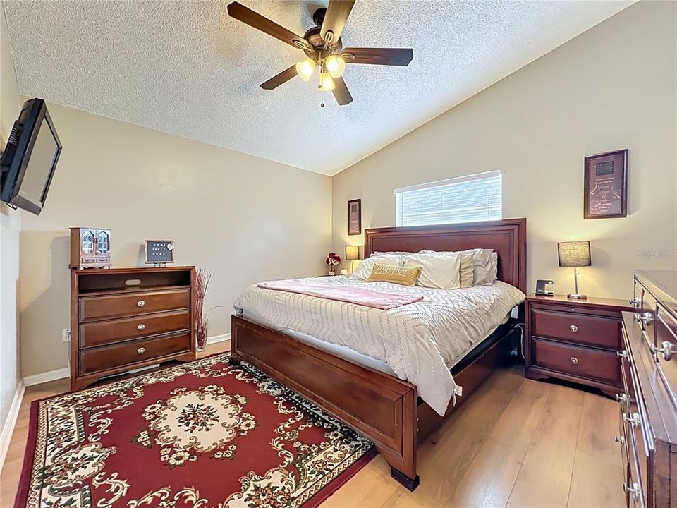 待售: $284,900 (3 贝兹, 2 浴室, 1185 平方英尺)