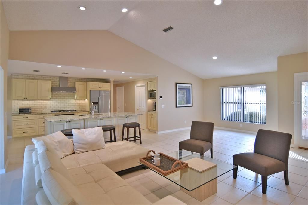 For Sale: $479,900 (3 beds, 2 baths, 1736 Square Feet)